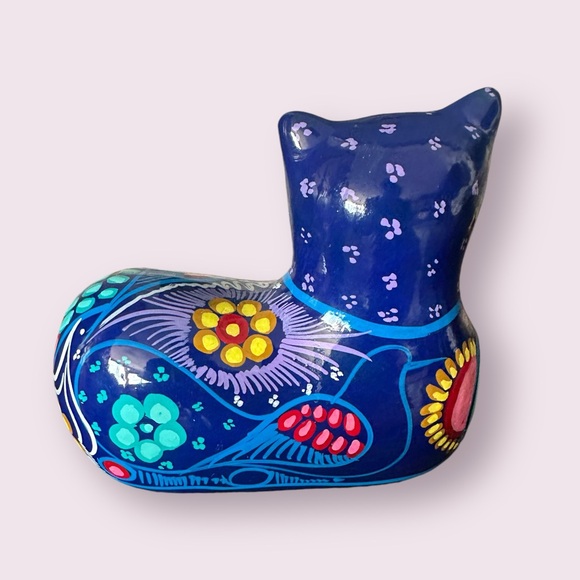 Vintage Hand Painted Ceramic Mexican Folk Art Talavera Cat Figurine With Flowers - Picture 5 of 11
